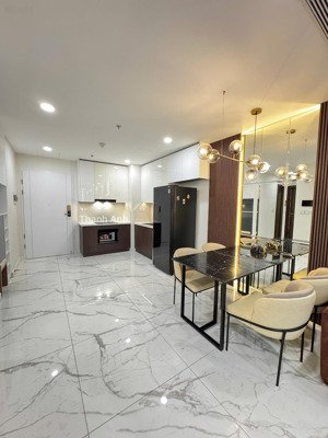 cho thuê căn hộ 2pn view sông thoáng mát sunshine sky city