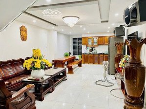 nhà 4 tầng mặt tiền kinh dương vương, đường 15m