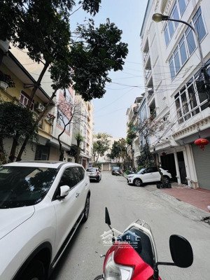 tt văn phú phân lô vỉa hè vừa ở vừa kinh doanh.
nhà 50m2 mt 5m, xây 5 tầng, đẹp y hình. giá 17,8 tỷ