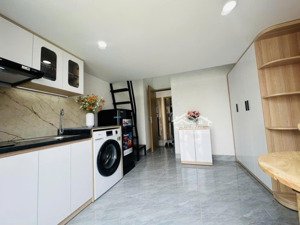 ccmn dòng tiền 800 triệu/năm, 52m2 - 6t - thang máy, mặt ngõ ba gác láng hạ, 13.25 tỷ