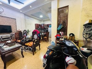 bán gấp phố khương đình, dân xây, gần hồ hạ đình, 47m2, 4 ngủ, 6,8 tỷ