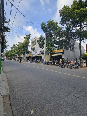 bán nhà mặt tiền nguyễn hữu cảnh 143m² shr đang cho thuê 20tr/th diện tích :143m2 giá 8.2 tỷ