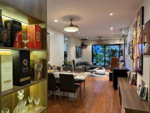 nhà tôi bán nhà vô nam nên cần bán roman 3pn chỉ 8 tỷ. tôi ko bê đồ đi để lại đồ cho gia chủ mới