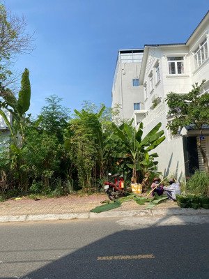 chính chủ bán gấp nền 130m2, đường số 19, phong thủy tốt, thương lượng