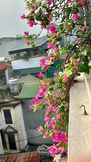 hồng tiến long biên, hơn 6 tỷ nhà đẹp - tặng full nội thất - ở luôn - ngõ rộng - 30m ra ô tô tránh