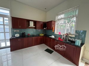 bán căn biệt thự nằm trục chính kdc khang điền dương đình hội q9 giá đầu tư