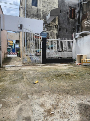 bán nhà cấp 4, mặt tiền thụt đường huỳnh tấn phát, phường phú mỹ, quận 7, dt: 210m2, hơn 50tr/m2