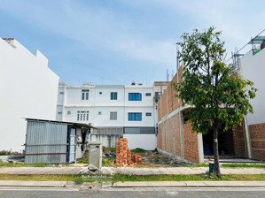 bán lô đông nam gói 2 đường 16m gần cổng chào giá chỉ 4.4 tỷ bao cọc, thiết kế