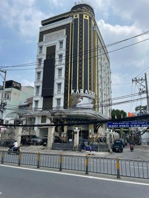 góc 2 mặt tiền nguyễn thị thập, quận 7 - dt: 20x30m - hầm 7 tầng - hđt: 360 triệu - giá: 80 tỷ