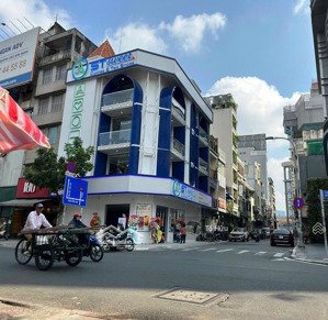 chính chủ - góc 2 mt cao đức lân, quận 2 - dt: 10x20m - hầm 4 tầng - hđt: 250 triệu - giá: 65 tỷ