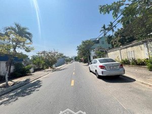 siêu phẩm nhà 2 tầng nam việt á