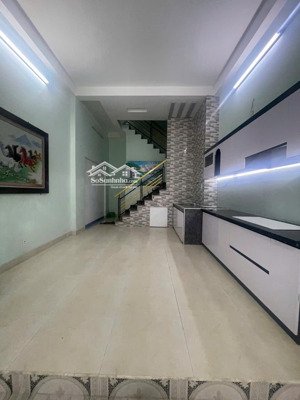 trệt 2 lầu xe hơi ngủ trong nhà 4pn 3wc lê đức thọ p15 giá 12 triệu còn bớt