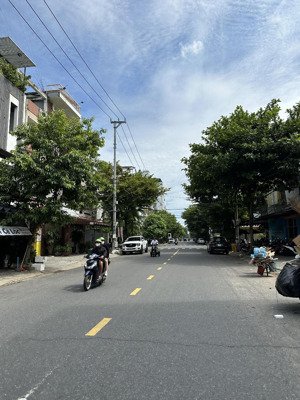 bán đất đường 10m5 huỳnh tấn phát gần 30/4 vị trí đẹp , lh tuyết