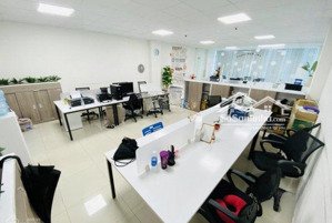 chính chủ cho thuê văn phòng 100m2, 200m2 mặt phố duy tân - trần thái tông. diện tích đa dạng