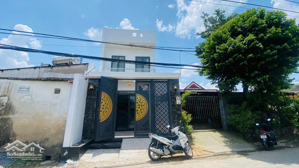 bán căn nhà mới - ấp 3 - bà điểm 5 x 20m xe hơi tận nhà