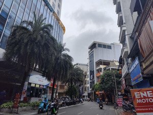 siêu hiếm! nhà đẹp giá tốt! phố hoàng ngân 70m2 x 5 tầng mt 5m giá 25 tỷ hiếm có khó tìm căn thứ 2