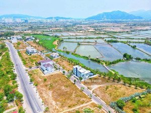 hàng siêu hiếm ! lô góc 3 mặt tiền view trực diện sông đối diện cụm siêu dự án sungroup giá rẻ