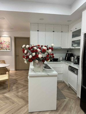 siêu phẩm góc 3pn view sông thoáng mát, full nội thất đẹp, hướng đb, giá 5.350 tỷ