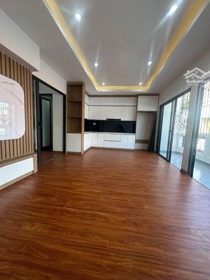 phân lô vỉa hè hoàng văn thái ô tô tránh mặt tiền 6m kinh doanh đắc địa sát ngay mặt phố 16.3 tỷ