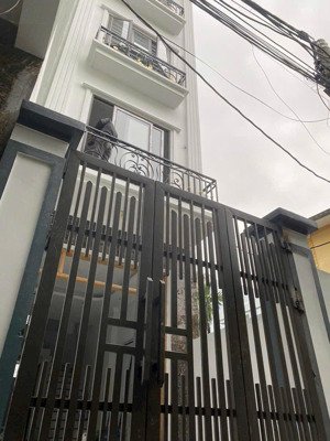 hàng siêu hiếm, sổ đỏ 65m2 nhà dân xây 3 tầng mặt ngõ cực thoáng, không quy hoạch, giá 4.88 tỷ