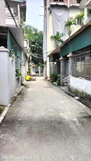 bán nhà 3,5 tầng/50m, ngõ 3m, tổ 2 giang biên, long biên, hà nội, nhà đẹp không thể chê