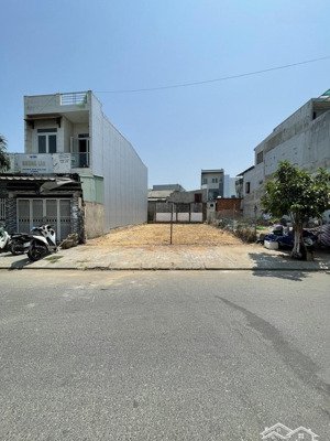 bán lô đất 126m2, mặt tiền lê văn thứ, gần ngay bãi biển sơn trà giá tốt chỉ 13.5 tỷ