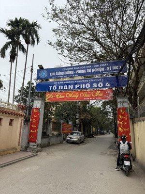 nhà đất khu b đại học mỏ - ô tô nhỏ qua nhà - sát ô tô tránh - vuông đét - 5,95 tỷ