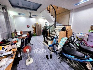 cực hiếm có nhà an dương, vị trí cực thuận tiện chỉ 10m ra phố. 37m x 3 tầng.