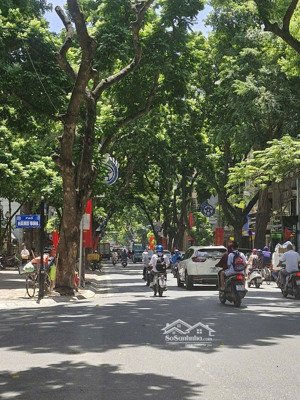 chính chủ bán tập thể tầng 1 hàng bún x 2 ngủ chỉ 3 tỷ 7