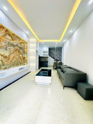 bán nhà siêu đẹp kim giang 37m2*5t, ngõ nông, gần trường đh thăng long, giá 8,05 tỷ