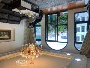 nhà mặt phố nguyễn văn huyên - không gian lý tưởng - kinh doanh đẳng cấp