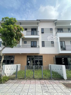 bán nhanh sh 120m2 giá chỉ 7,3 tỷ vị trí trung tâm tiện ích đầy đủ kinh doanh đỉnh cao