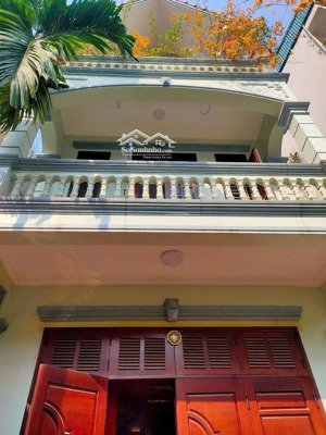 bán nhà phố kim giang thanh liệt hoàng mai 120m² mt 8.4m , giá 24 tỷ. lh: 