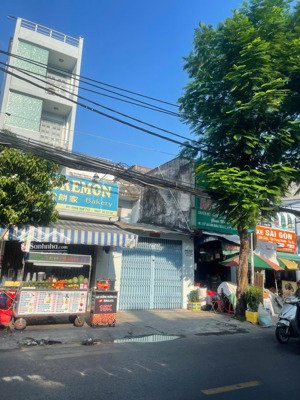 nhà mặt tiền kinh doanh đa ngành nghề mặt bằng đẹp , thông thoáng lạc long quân, quận 11