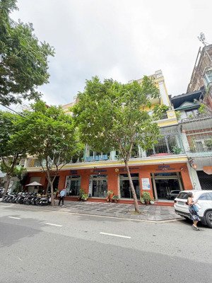 cho thuê nhà mặt tiền siêu to số 63 - 65 - 67 - 69 - 71 trương định, quận 1, siêu vị trí kinh doanh