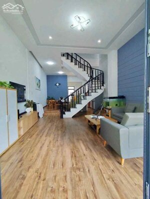 BÁN NHÀ 2 LẦU HOÀN CÔNG ĐÔNG NAM KDC HƯNG PHÚ 1 CẦN THƠ