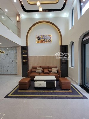 bán nhà chính chủ 52m2, 4 phòng ngủ, chỉ 5,25 tỷ, tặng full nội thất cao cấp, gần chợ phạm văn bạch