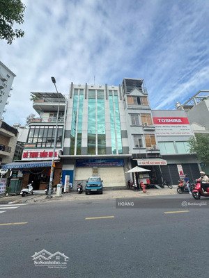 bán nhà mt đường hoàng hoa thám, bình thạnh. bề ngang 9mx23m 4 tầng. hdt 180tr/tháng. lh 