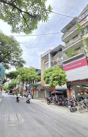 bán nhà ngã 5 hà trì, hà đông 43m2, 5 tầng, giá 12,7 tỷ, phân lô, kinh doanh.