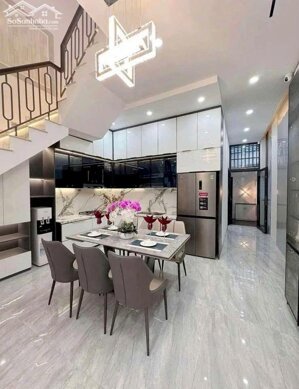 CHÍNH CHỦ BÁN NHÀ 1 TRỆT 2 LẦU – TRUNG TÂM PHƯỜNG 4 – TP. TÂN AN