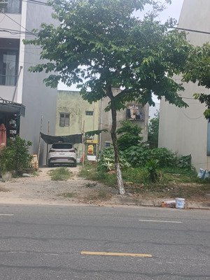 chính chủ cần bán 1 cặp đất hà kỳ ngộ dt 185m gần ngã tư hồ thấu cách biển 150m