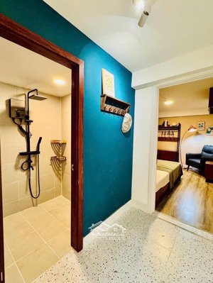 cho thuê nhà mặt tiền 3tầng mới đẹp lung linh huỳnh văn bánh - duy tân