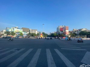 bán nhà giảng võ, 360m, 98 tỷ, mặt tiền lớn, view triển lãm giảng võ, gần ngã tư, ô tô qua nhà
