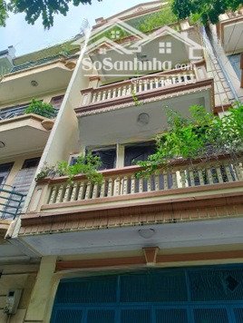 phân lô ô tô tránh phố lãng yên dt 38m2x4t ở kdvp giá 10.1 tỷ