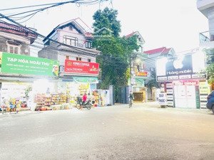 nhà 3 tầng đẹp như mới- thiết kế rộng thoáng không gian mở- cạnh 3 trường học cao cấp- 200m