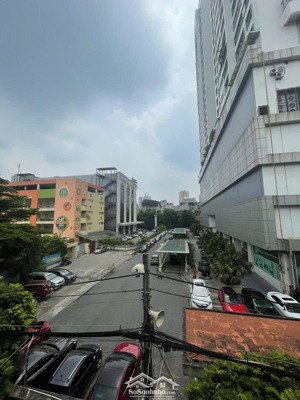 bán nhà mặt phố trường chinh lô góc 6 tầng tháng máy kinh doanh sầm uất