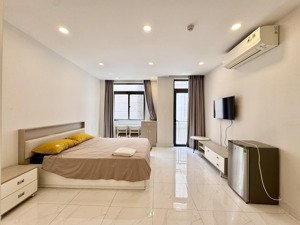 căn hộ ban công/ cửa sổ thoáng, bảo vệ 24/7, ngay hồng bàng, uef, điện biên phủ - bình thạnh