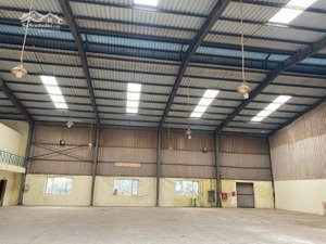 cho thuê 1000m2 kho xưởng đẹp tại quốc oai - hà nội. giá thuê chỉ 35 nghìn/m2/tháng lh 