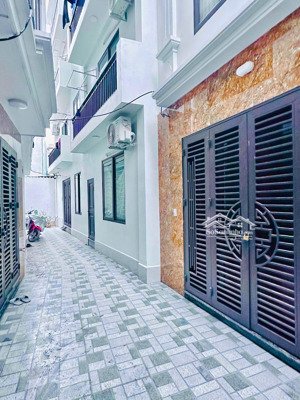 nhà 5 tầng cổ nhuế mới xây, nội thất đẹp,công năng đỉnh nhình 6 tỷ