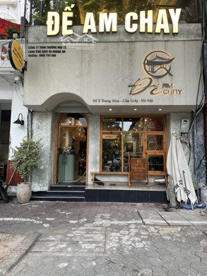 chủ nhà bán kín nhà mặt phố trung hoà - cầu giấy. 141m. mt 5m. 82 tỷ. lh 